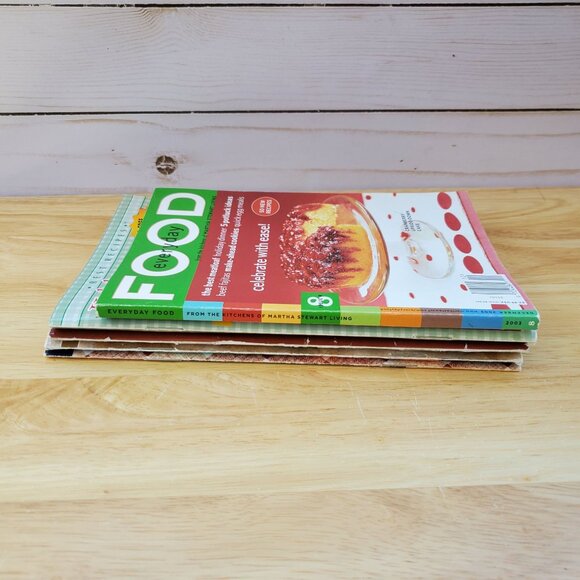 Set Of 5 Holiday Cookbooks Old-Fashioned Holidays Bake Sale Favorites & More - Picture 2 of 16